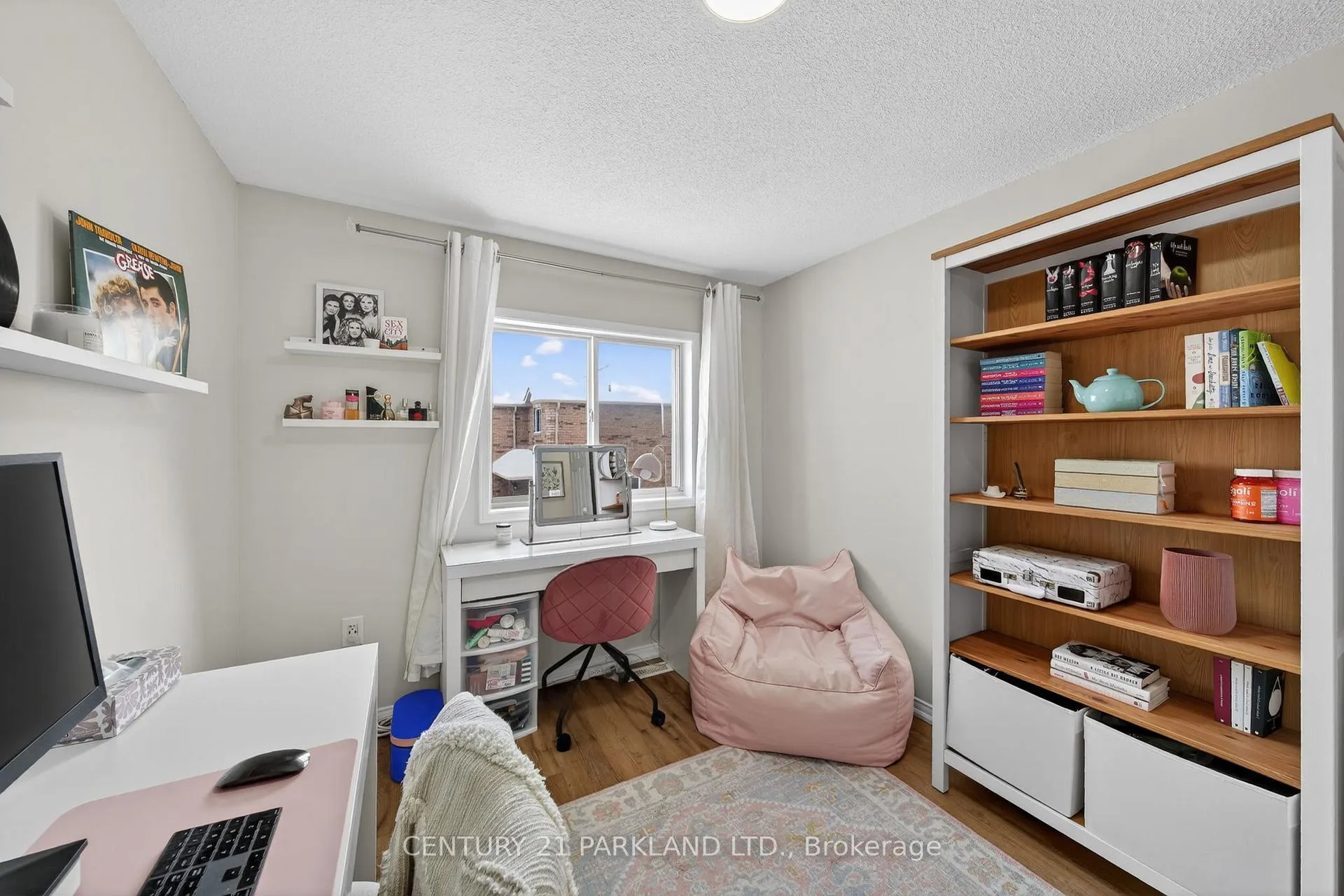 Photo 26 of 3 Majesty Boulevard, Barrie, Innis-Shore — HOMEH