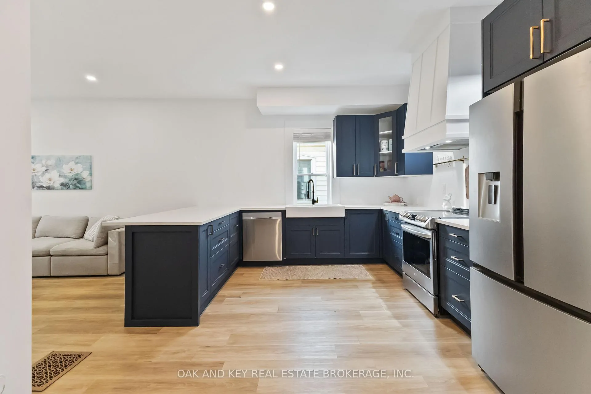 Photo 17 of 181 Wellington Street, St. Thomas — HOMEH