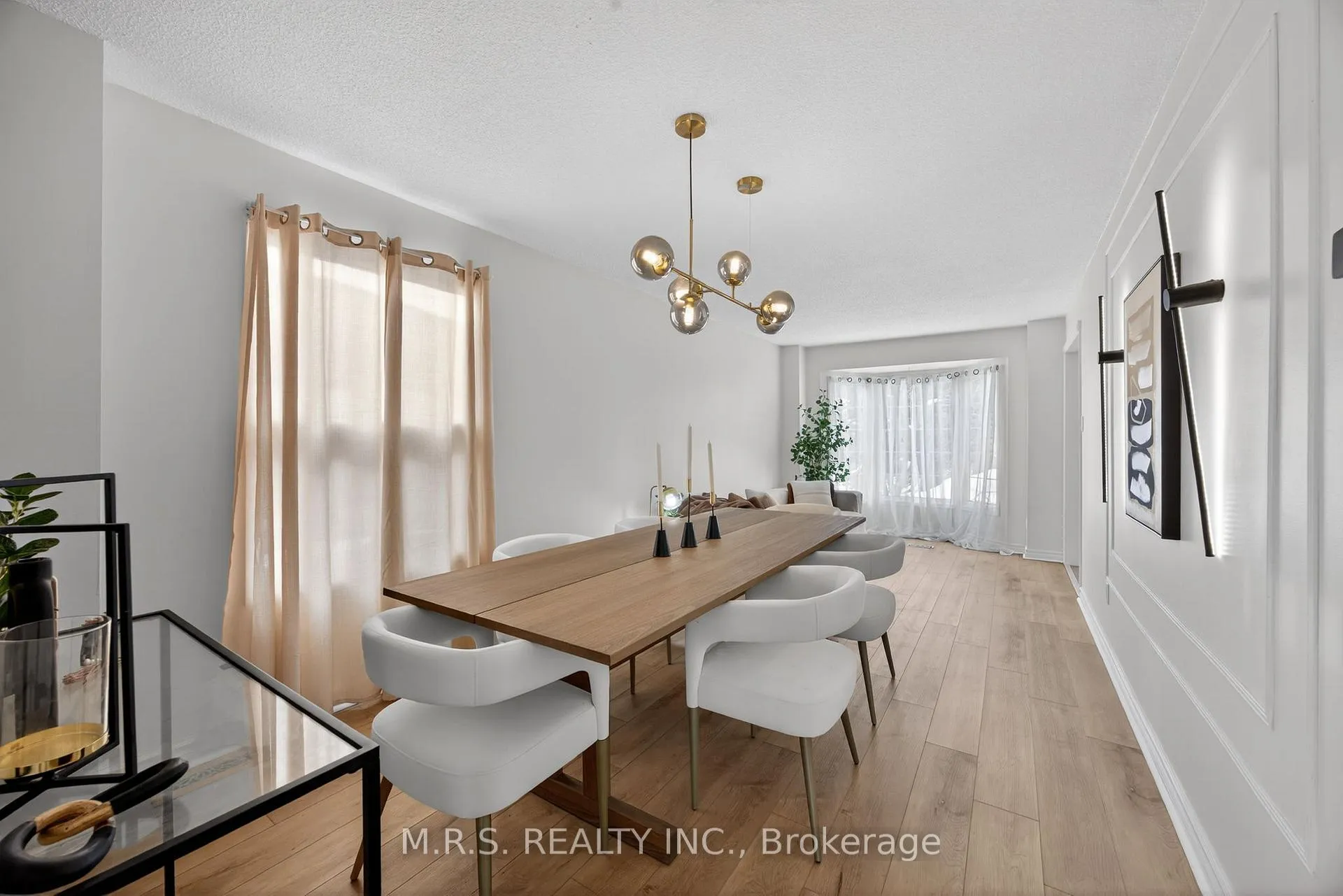 Photo 10 of 11 Barwick Drive, Barrie, West Bayfield — HOMEH