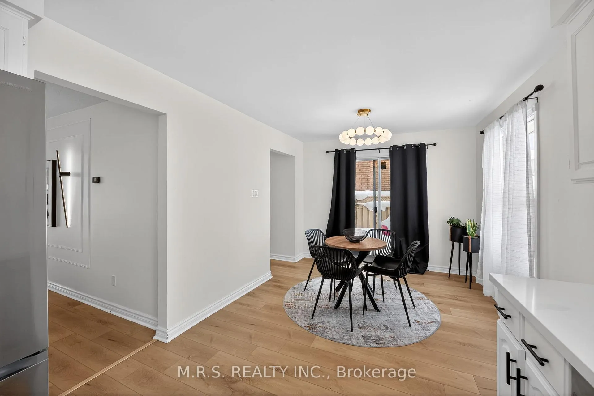 Photo 16 of 11 Barwick Drive, Barrie, West Bayfield — HOMEH