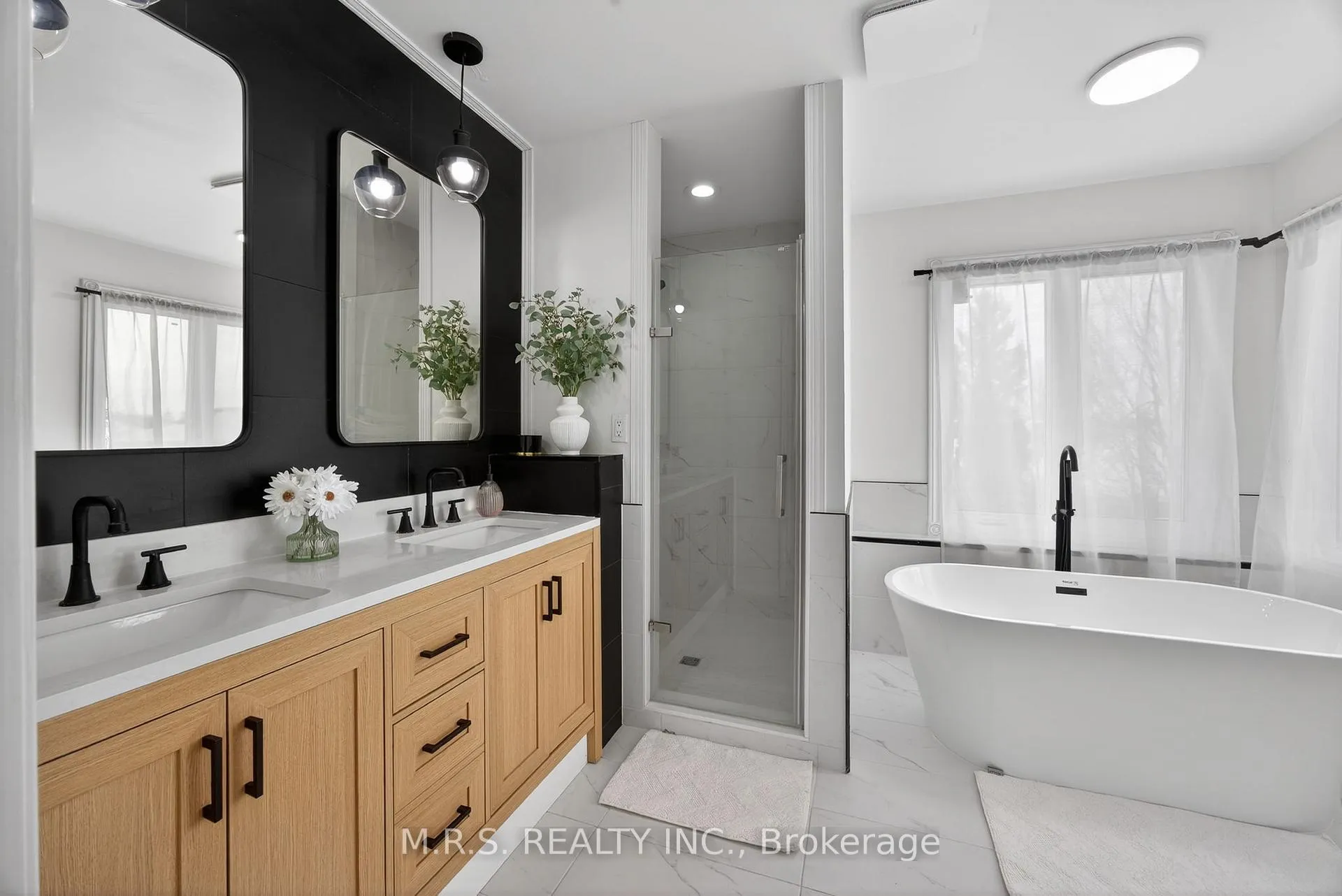 Photo 26 of 11 Barwick Drive, Barrie, West Bayfield — HOMEH