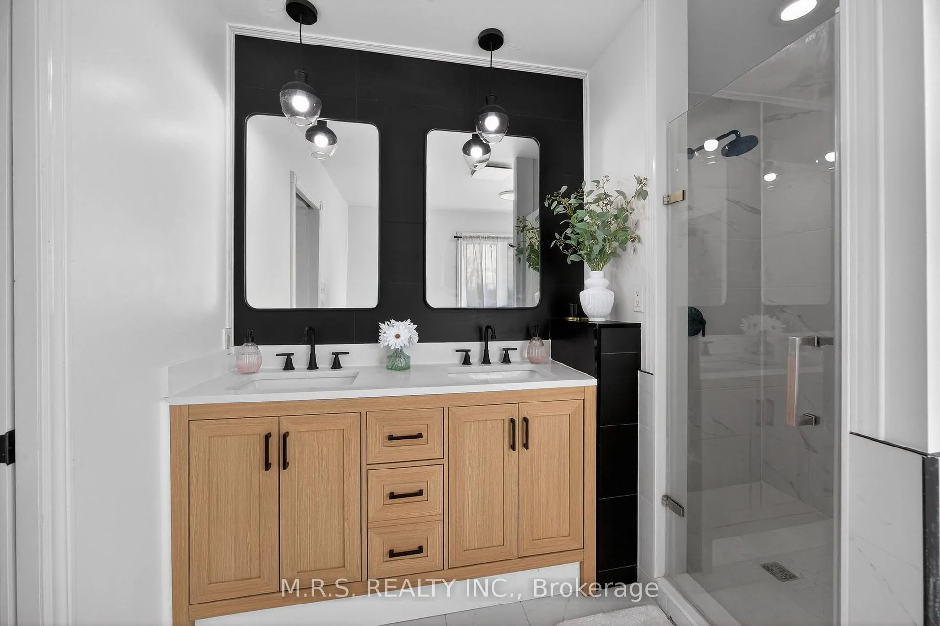 Photo 27 of 11 Barwick Drive, Barrie, West Bayfield — HOMEH