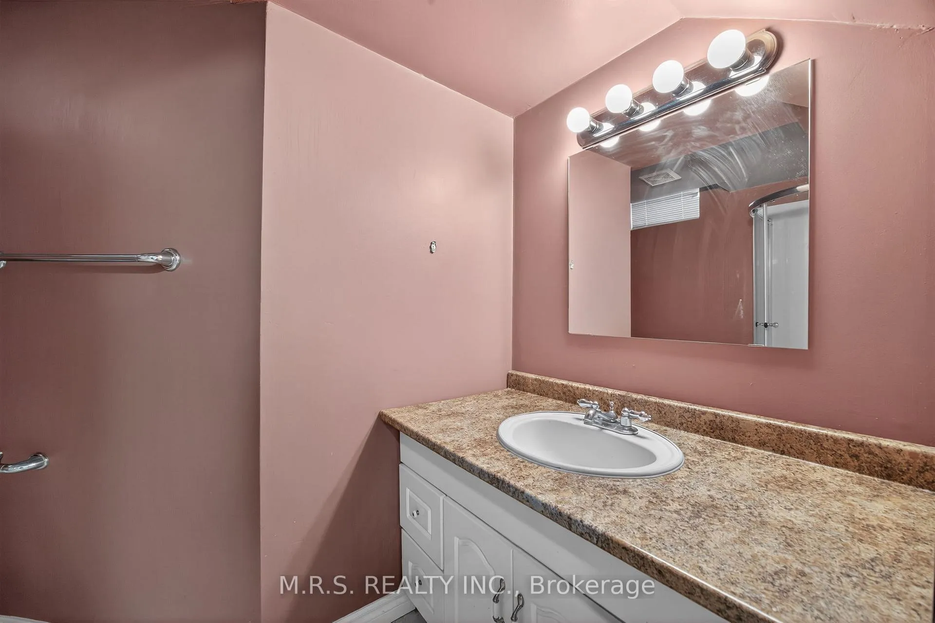 Photo 39 of 11 Barwick Drive, Barrie, West Bayfield — HOMEH