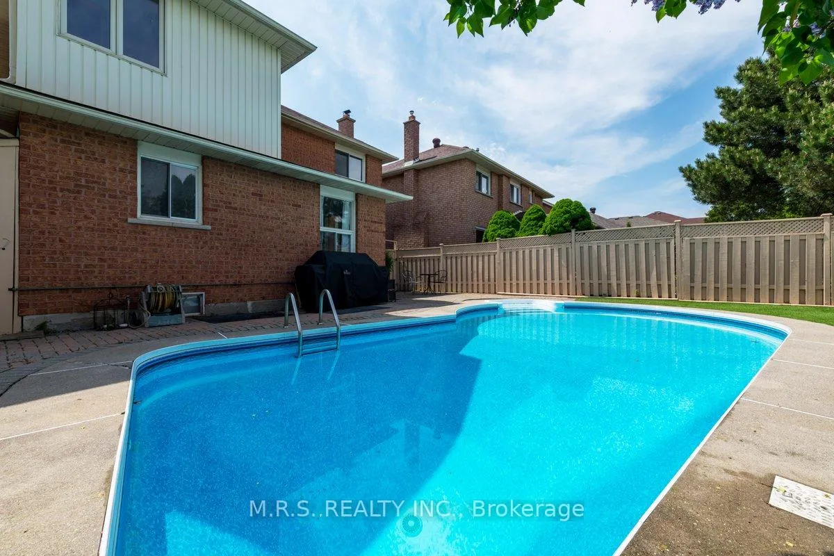 Photo 43 of 11 Barwick Drive, Barrie, West Bayfield — HOMEH