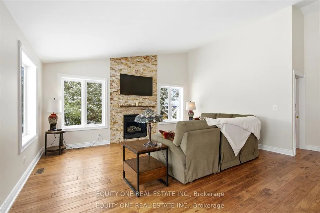 Photo 23 of 17 Savage Drive, Ottawa, Stittsville (Central) — HOMEH
