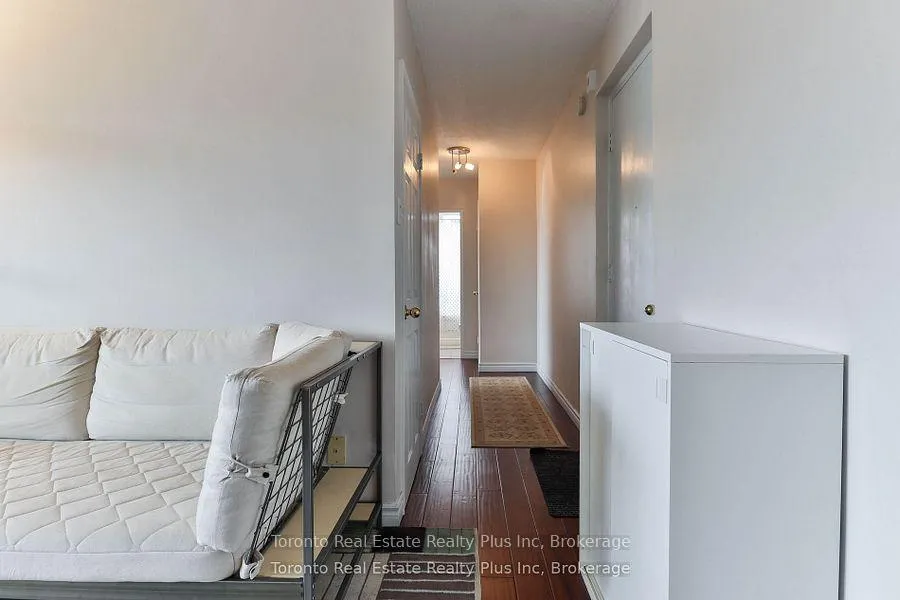 Photo 4 of Unit 303, 55 Neptune Drive, Toronto, Englemount-Lawrence — HOMEH
