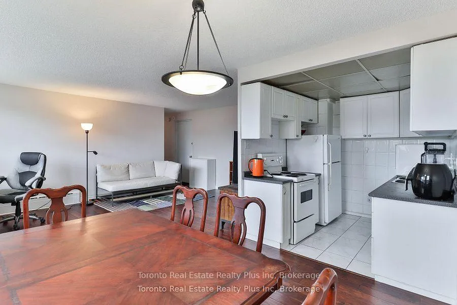 Photo 15 of Unit 303, 55 Neptune Drive, Toronto, Englemount-Lawrence — HOMEH