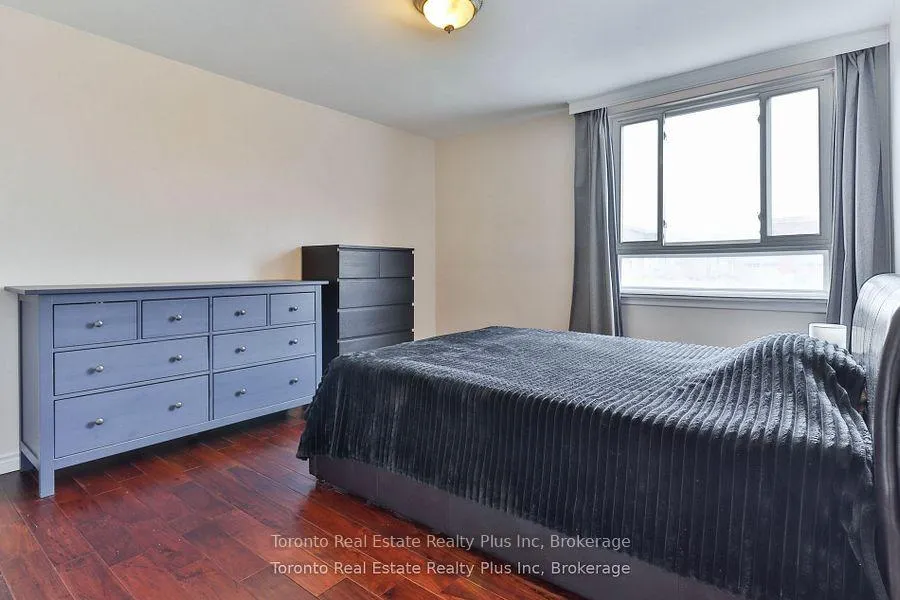 Photo 24 of Unit 303, 55 Neptune Drive, Toronto, Englemount-Lawrence — HOMEH