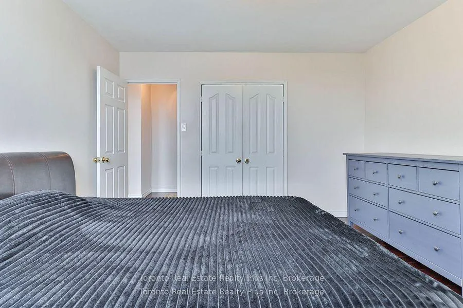 Photo 27 of Unit 303, 55 Neptune Drive, Toronto, Englemount-Lawrence — HOMEH