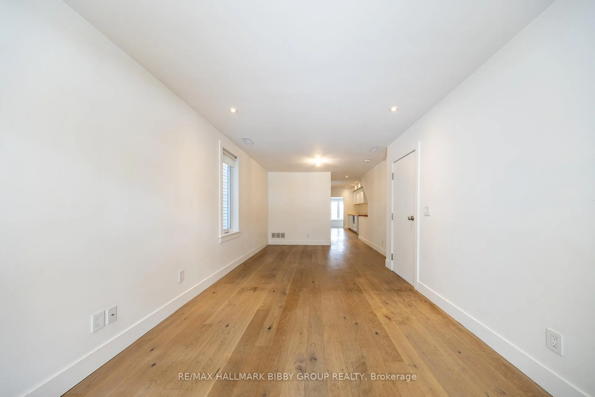 Photo 8 of Unit Main & Lower, 310 Pape Avenue, Toronto, South Riverdale — HOMEH