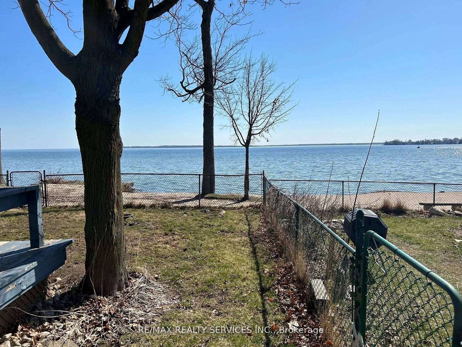 Photo 2 of 907 Adams Road, Innisfil, Alcona — HOMEH