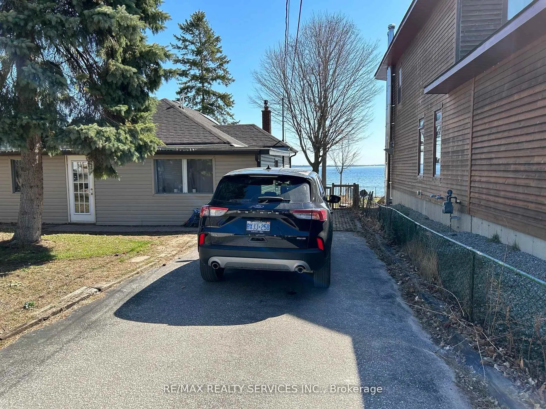 Photo 8 of 907 Adams Road, Innisfil, Alcona — HOMEH