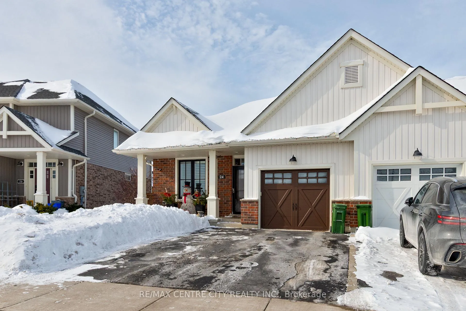 Photo 1 of 24 Renaissance Drive, St. Thomas — HOMEH