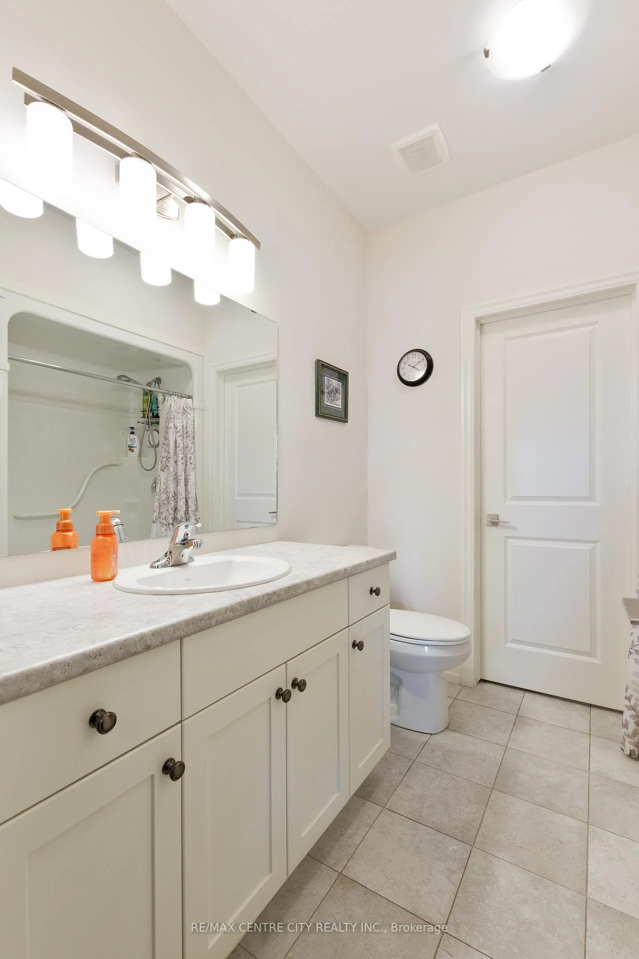 Photo 18 of 24 Renaissance Drive, St. Thomas — HOMEH