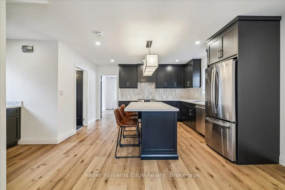 Photo 5 of Unit 2, 128 Gage Avenue S, Hamilton, Blakeley — HOMEH