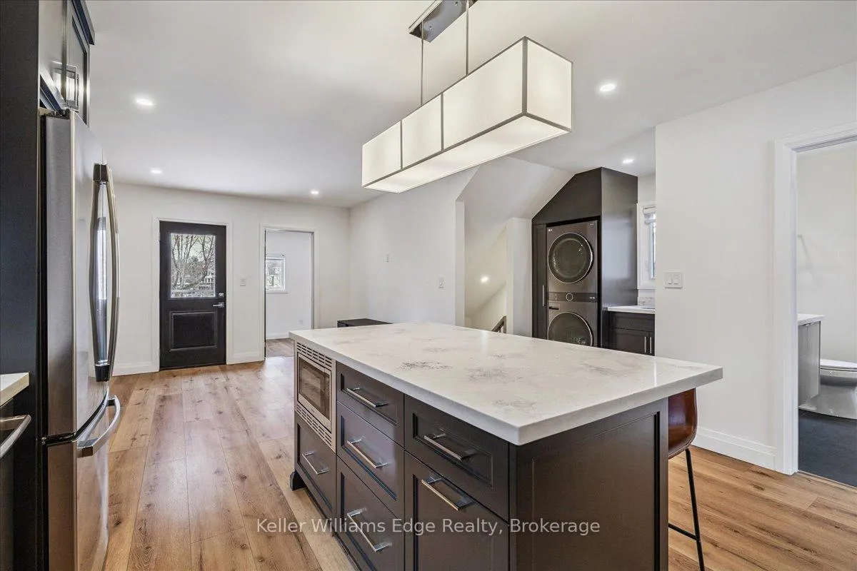 Photo 7 of Unit 2, 128 Gage Avenue S, Hamilton, Blakeley — HOMEH