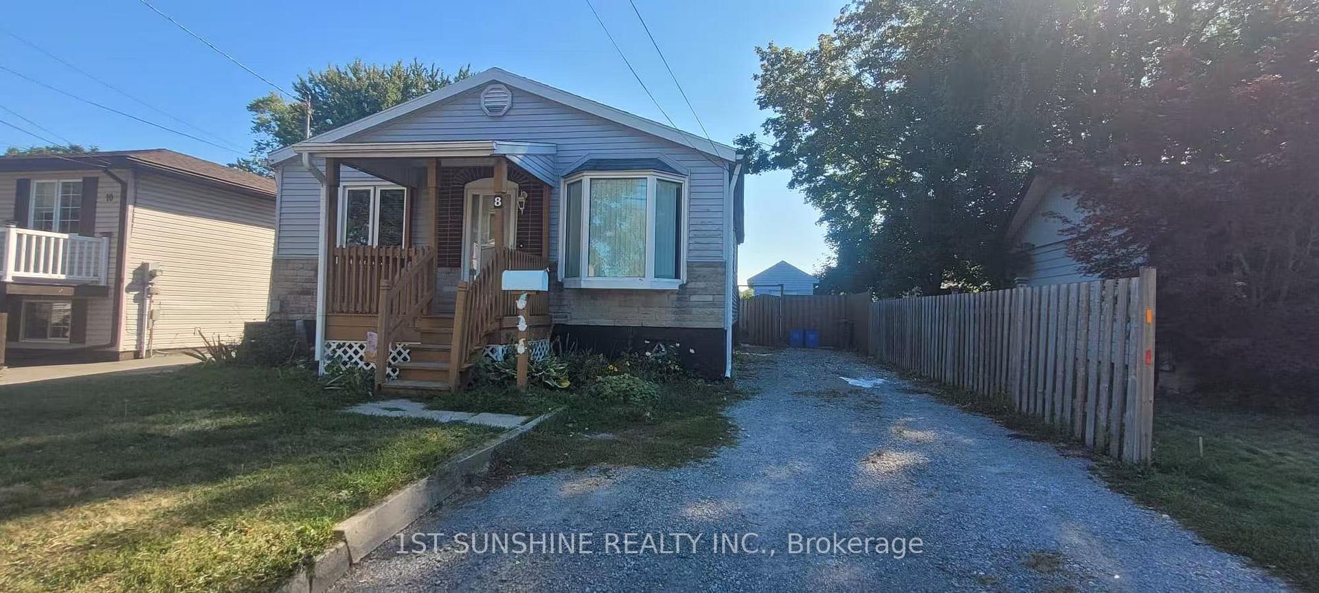 Photo 1 of Unit 8, 8 Frances Avenue, Hamilton, Lakeshore — HOMEH