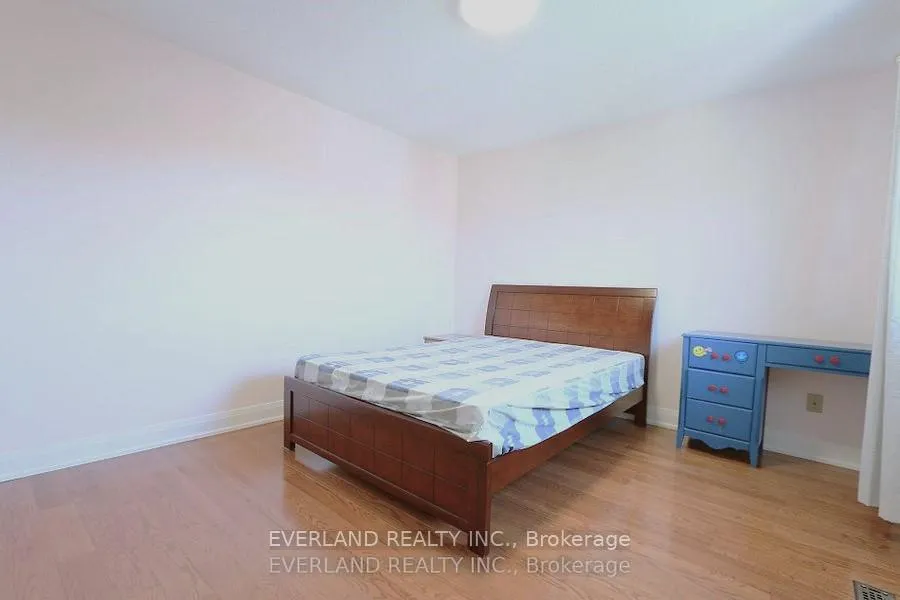 Photo 19 of 87 Kyla Crescent, Markham, Milliken Mills East — HOMEH