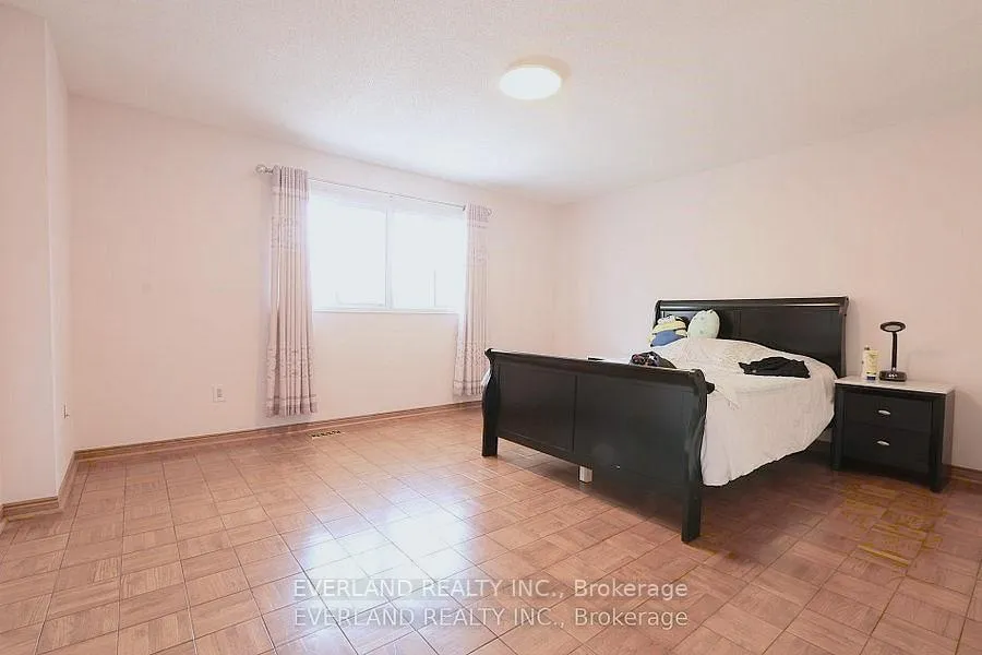 Photo 20 of 87 Kyla Crescent, Markham, Milliken Mills East — HOMEH