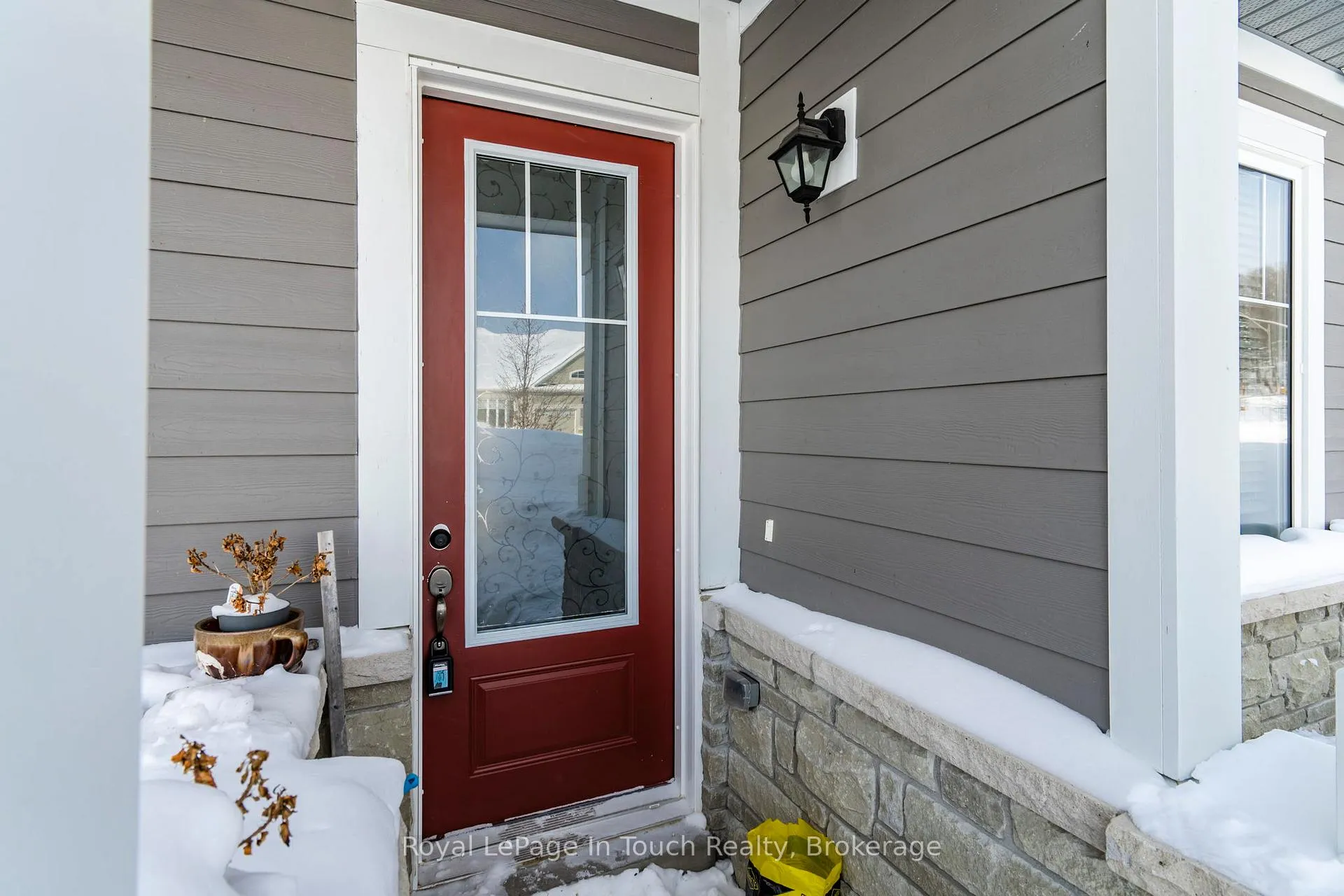Photo 2 of 635 Bayport Boulevard, Midland — HOMEH