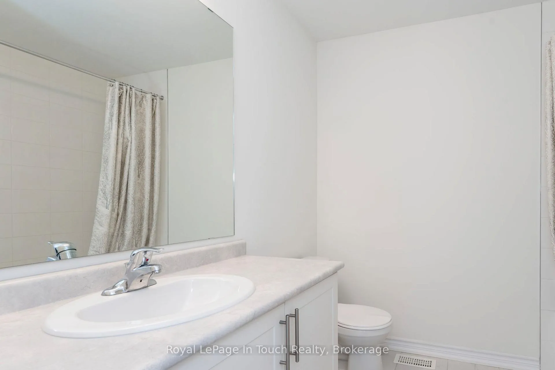 Photo 8 of 635 Bayport Boulevard, Midland — HOMEH