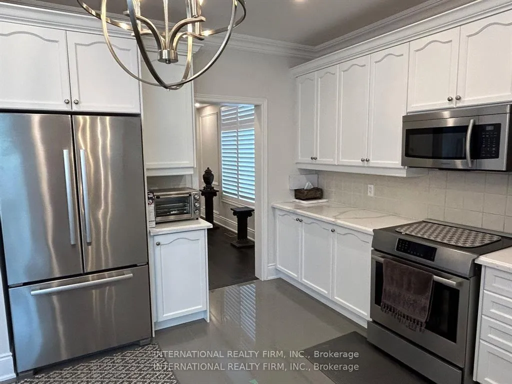 Photo 7 of 4205 Sarazen Drive, Burlington, Rose — HOMEH