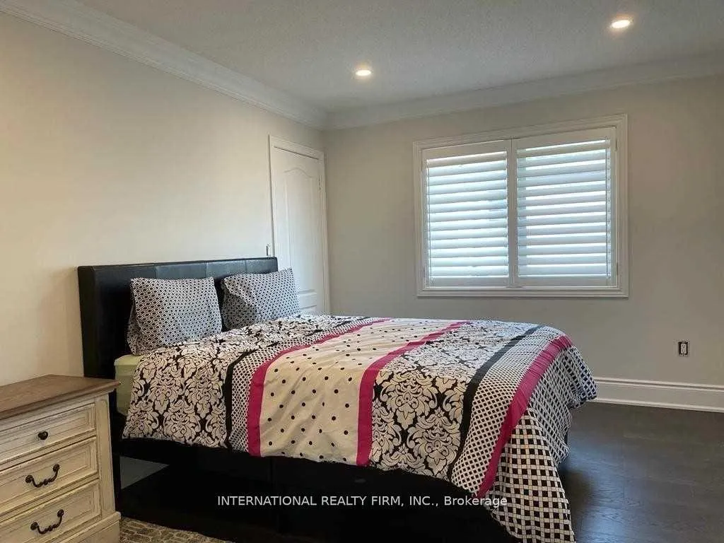 Photo 14 of 4205 Sarazen Drive, Burlington, Rose — HOMEH