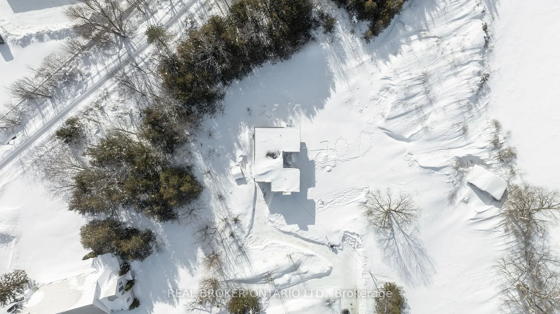 Photo 33 of 31 Hemlock Avenue, Tay, Waubaushene — HOMEH