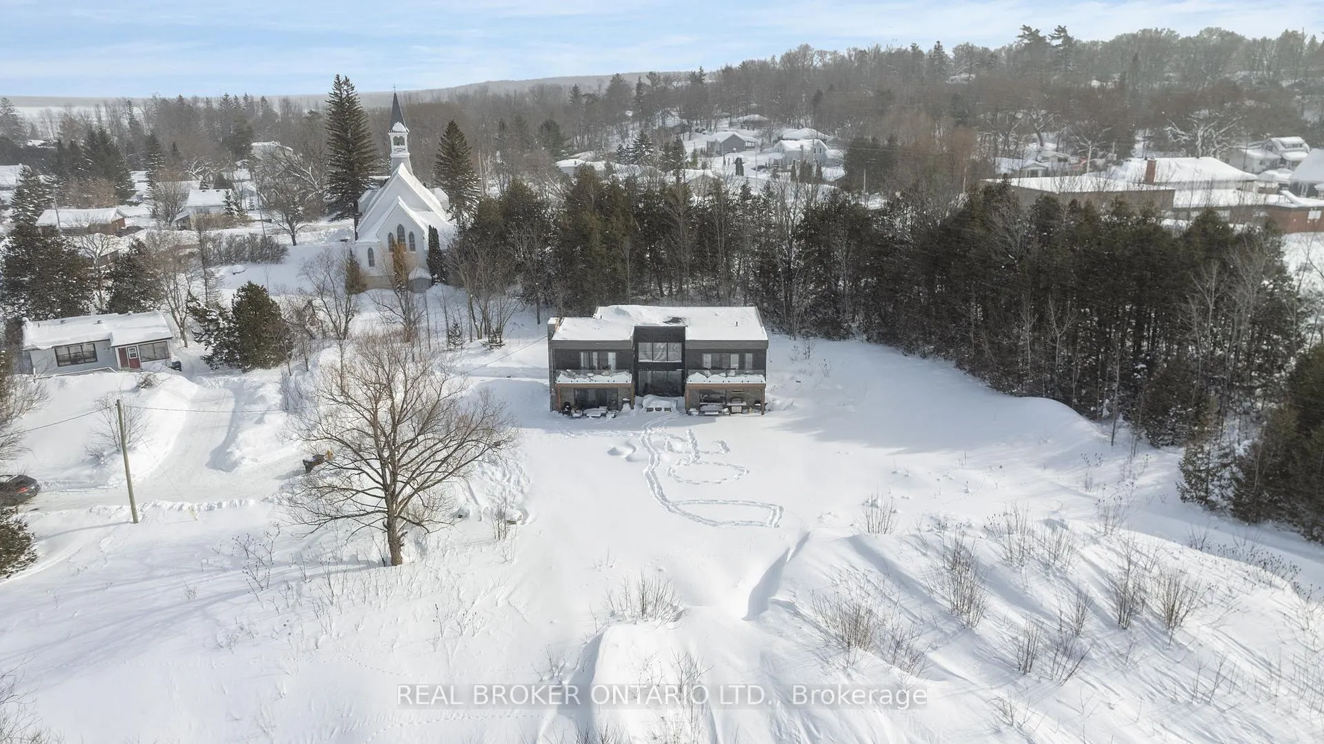 Photo 36 of 31 Hemlock Avenue, Tay, Waubaushene — HOMEH
