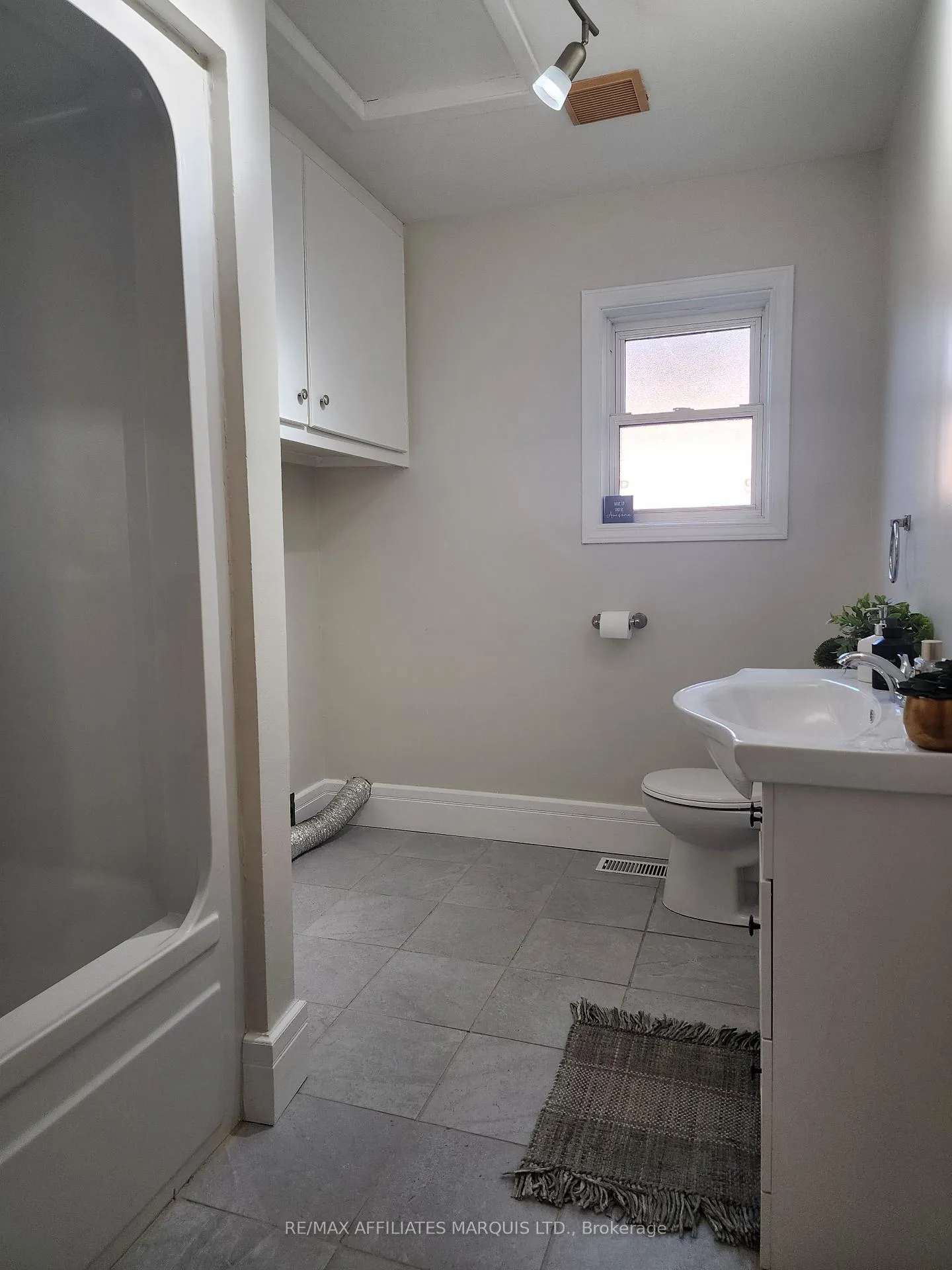 Photo 9 of 12 Oak Street, South Glengarry, Lancaster — HOMEH