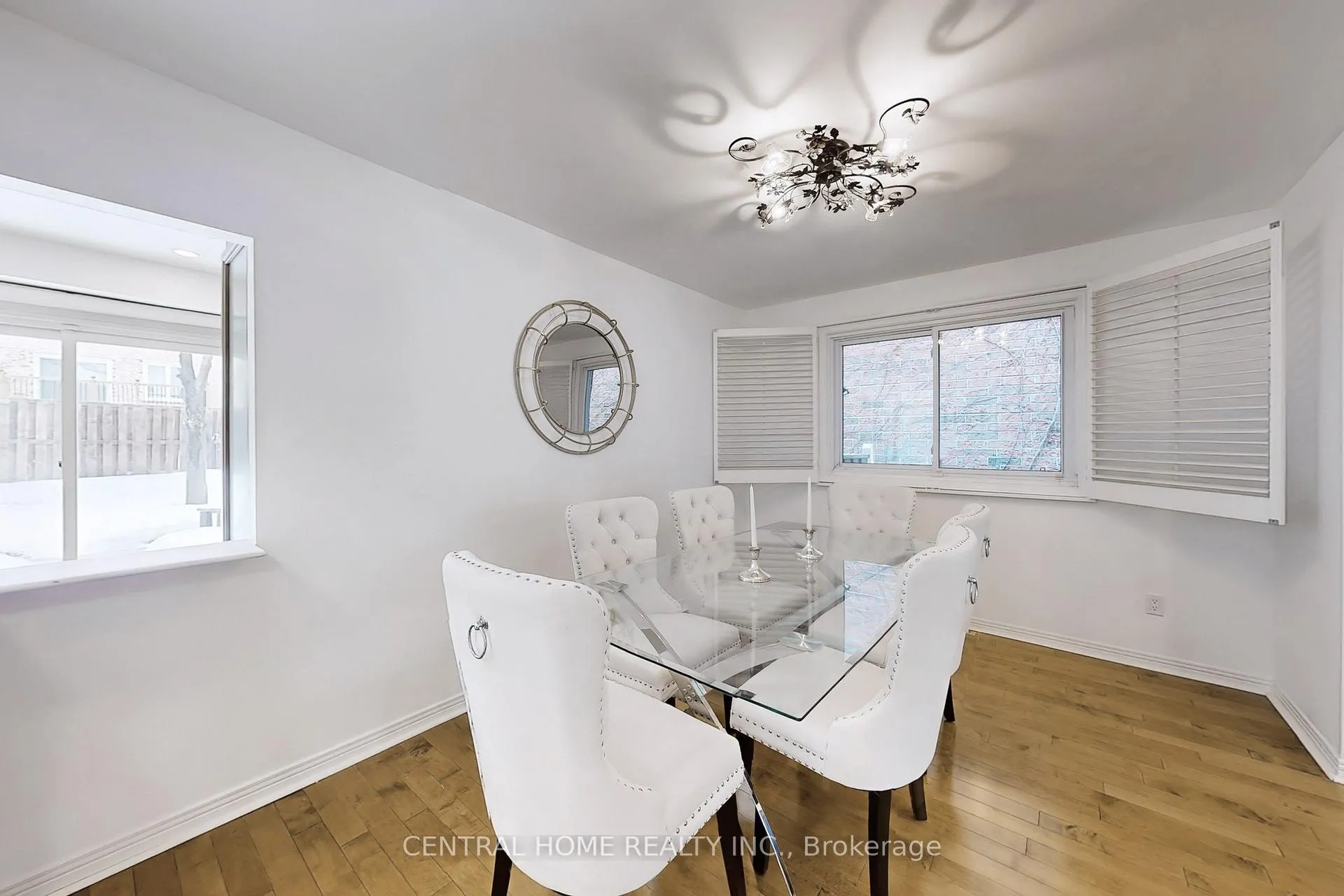 Photo 10 of 23 Heatherton Way, Vaughan, Crestwood-Springfarm-Yorkhill — HOMEH