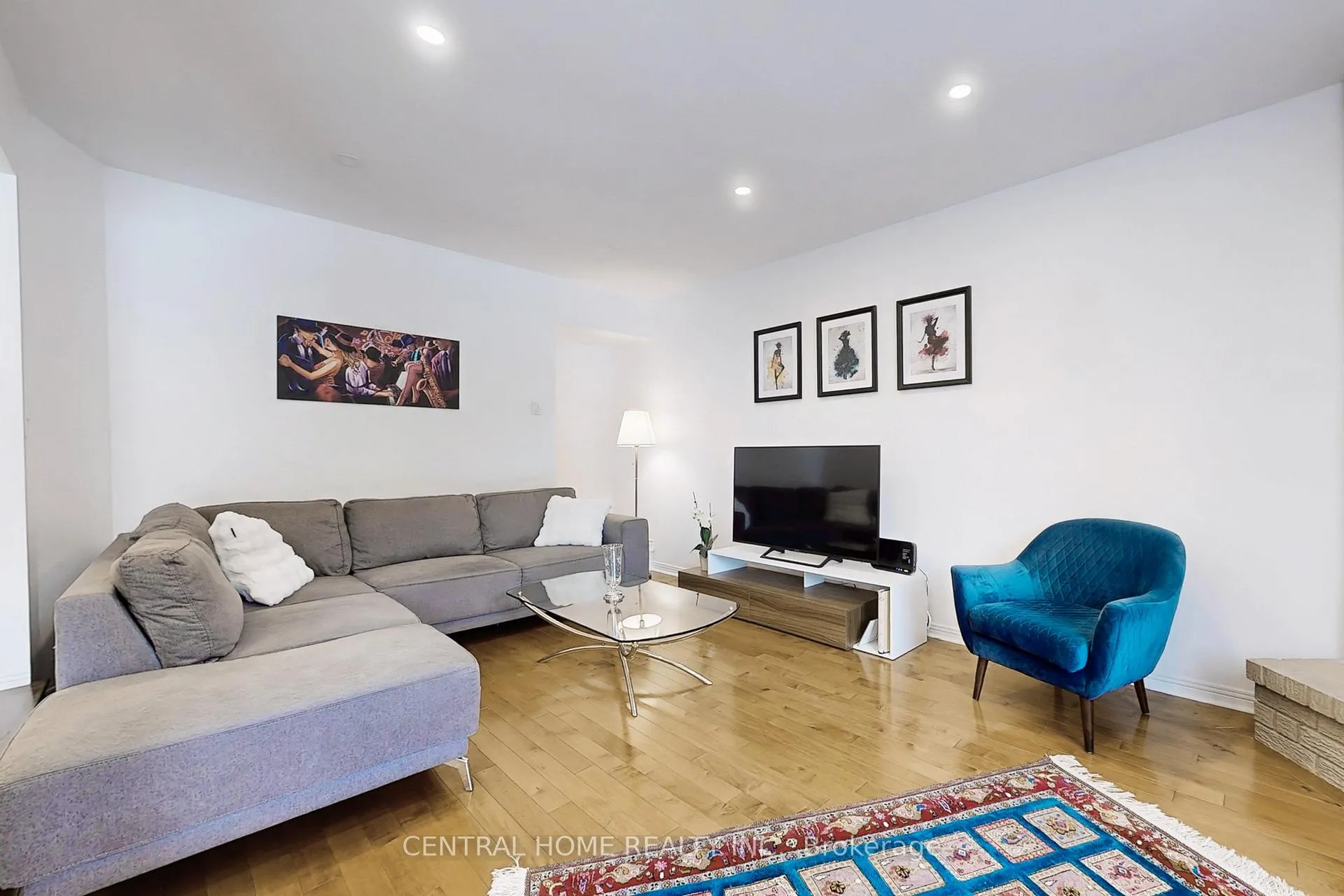 Photo 13 of 23 Heatherton Way, Vaughan, Crestwood-Springfarm-Yorkhill — HOMEH