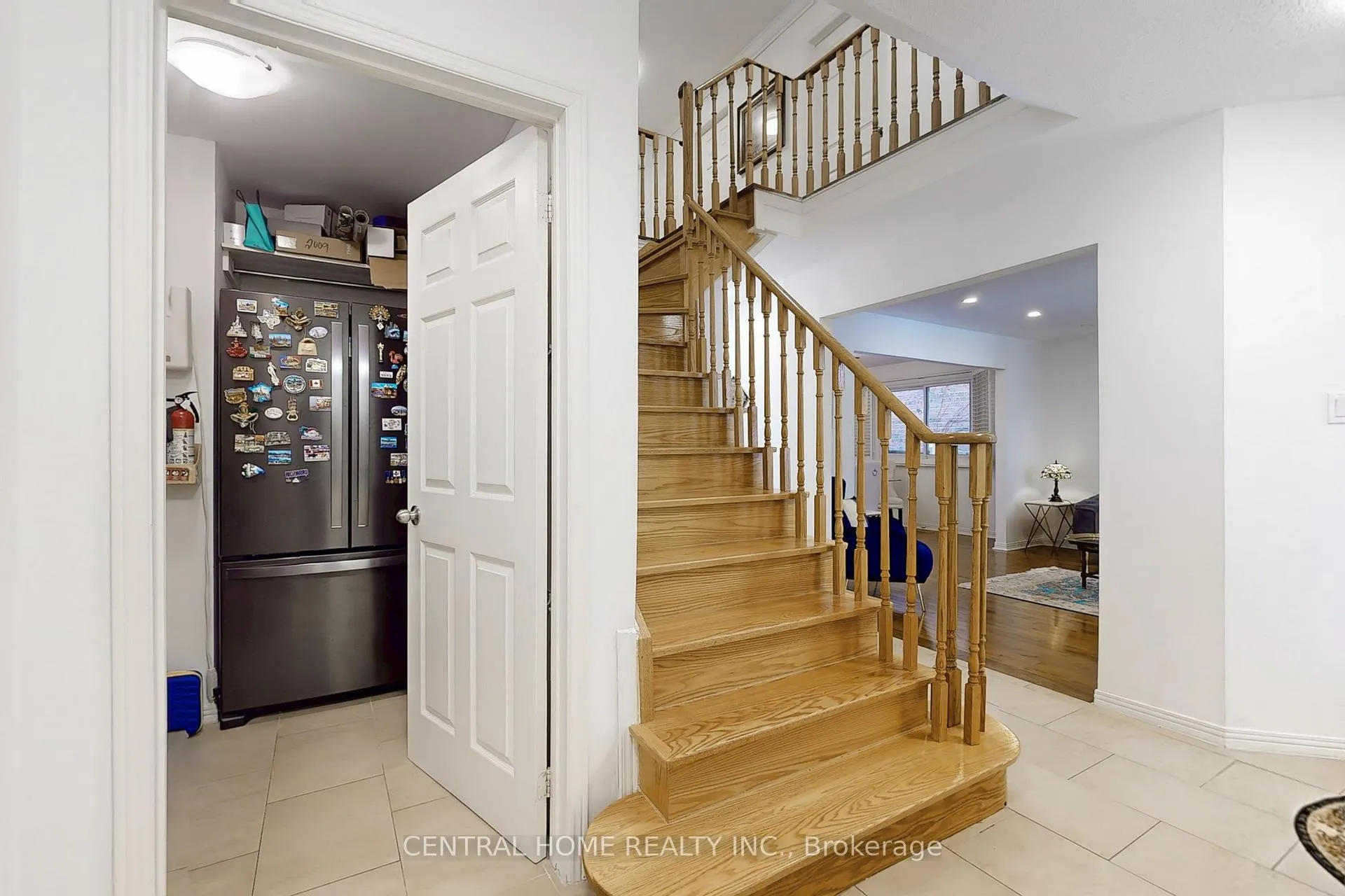 Photo 20 of 23 Heatherton Way, Vaughan, Crestwood-Springfarm-Yorkhill — HOMEH