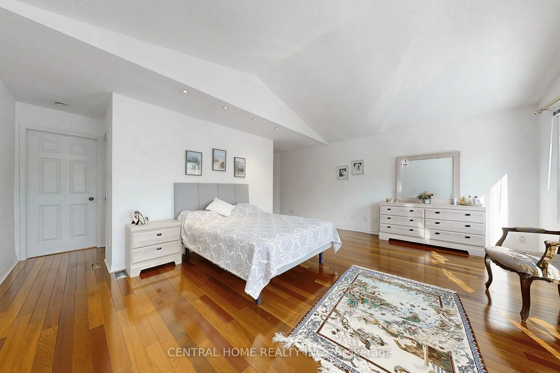 Photo 25 of 23 Heatherton Way, Vaughan, Crestwood-Springfarm-Yorkhill — HOMEH