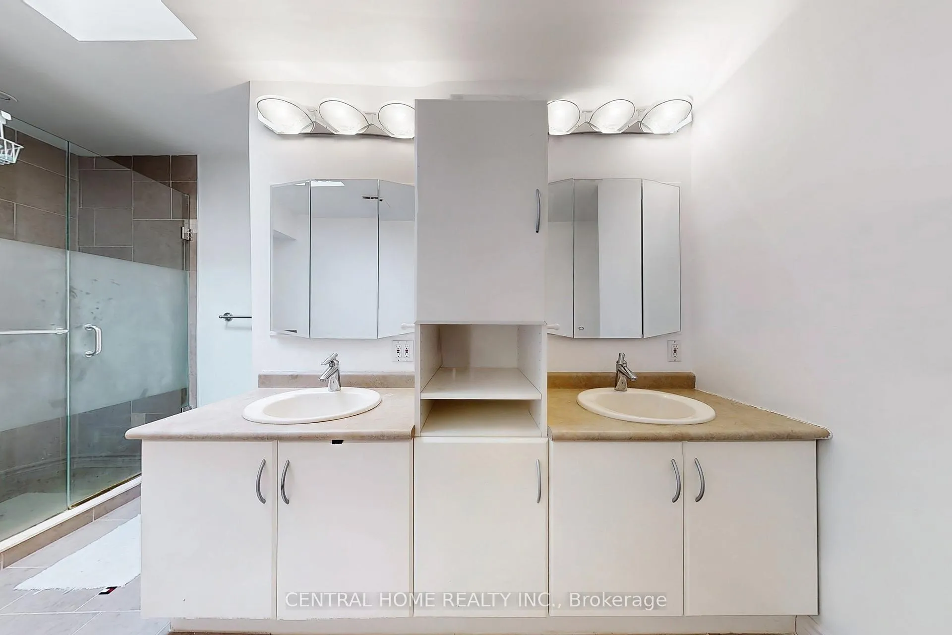 Photo 28 of 23 Heatherton Way, Vaughan, Crestwood-Springfarm-Yorkhill — HOMEH