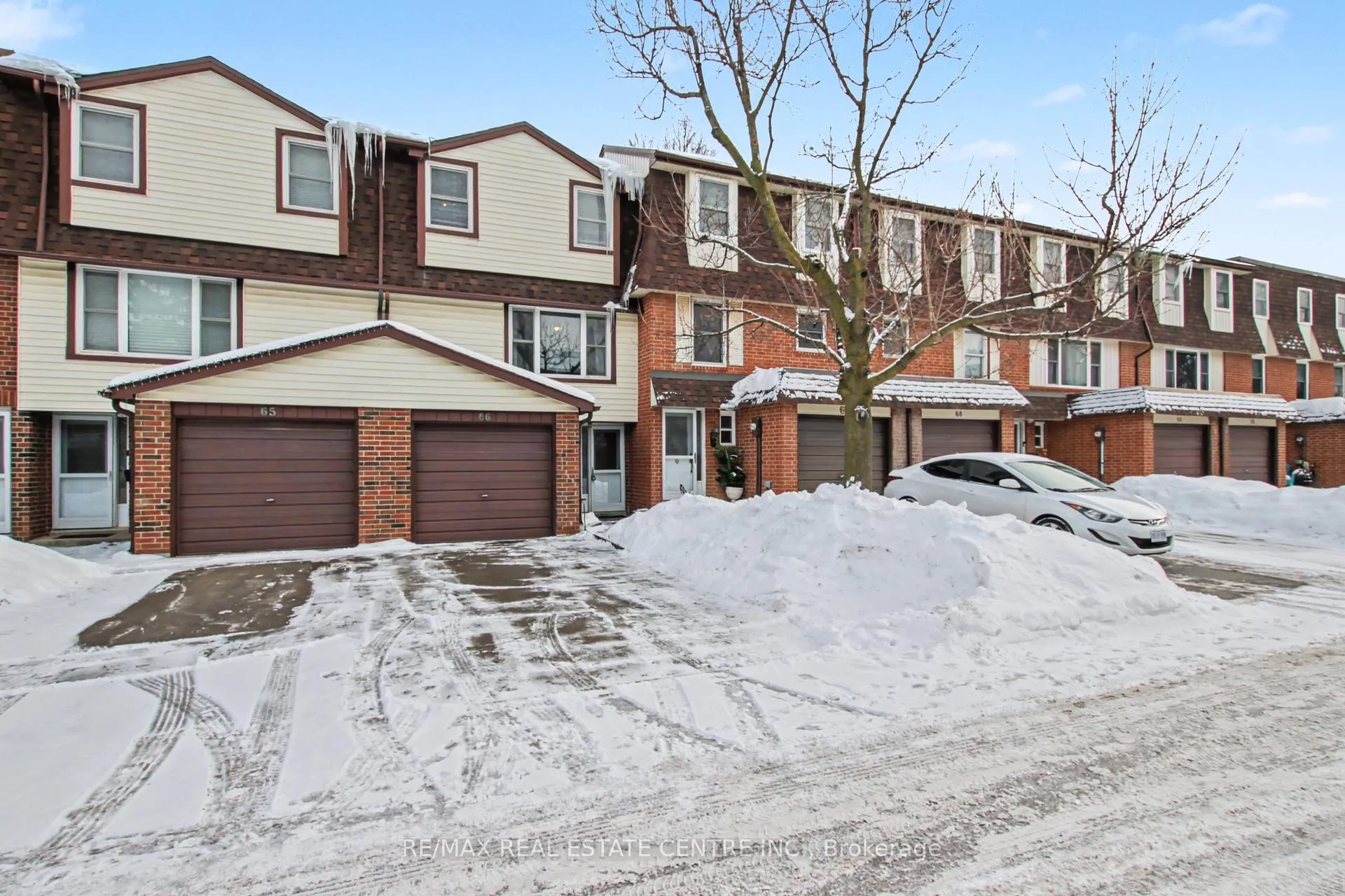Photo 2 of Unit 66, 371 Bronte Street S, Milton, Old Milton — HOMEH