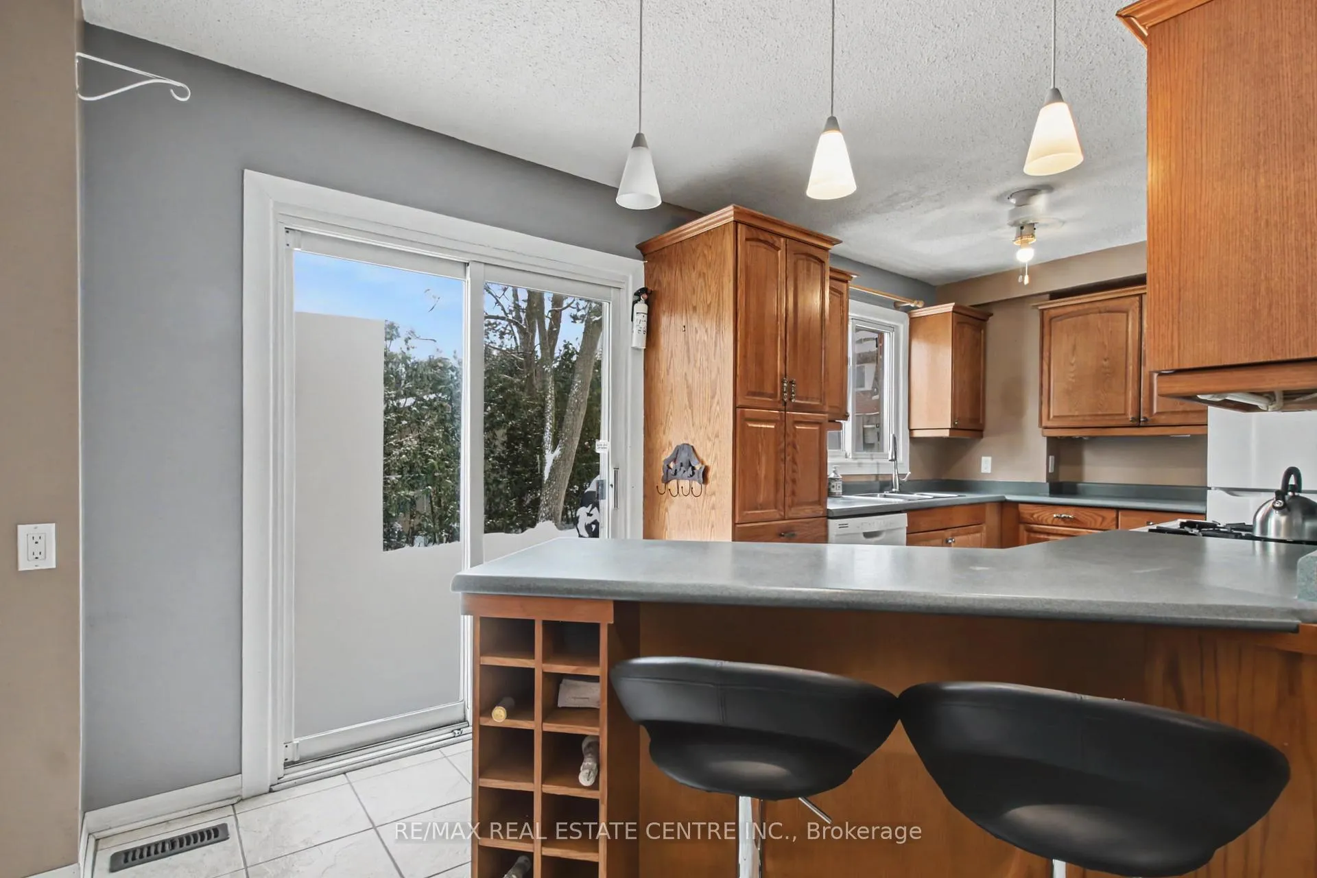 Photo 9 of Unit 66, 371 Bronte Street S, Milton, Old Milton — HOMEH