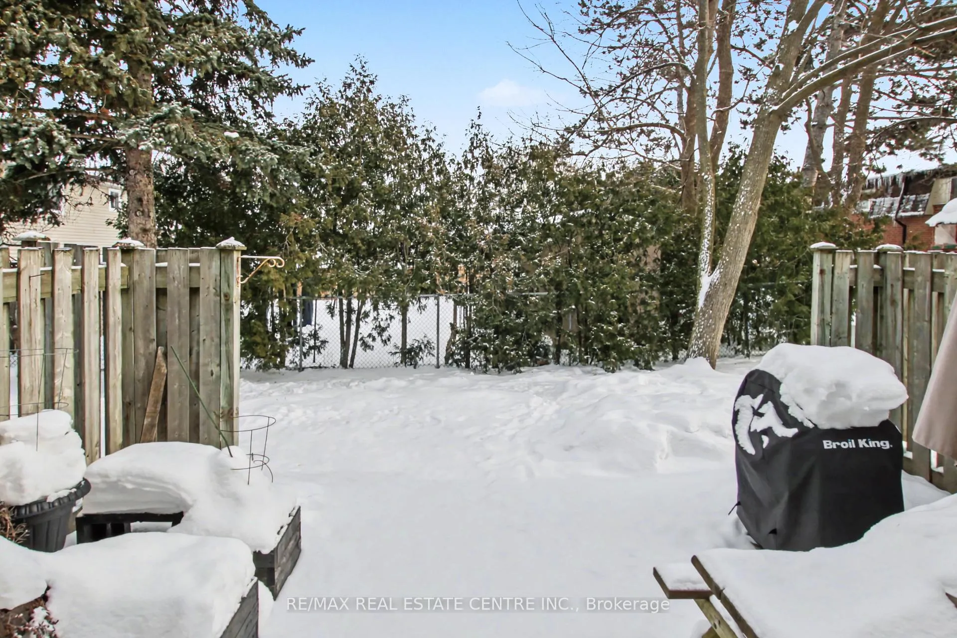 Photo 25 of Unit 66, 371 Bronte Street S, Milton, Old Milton — HOMEH