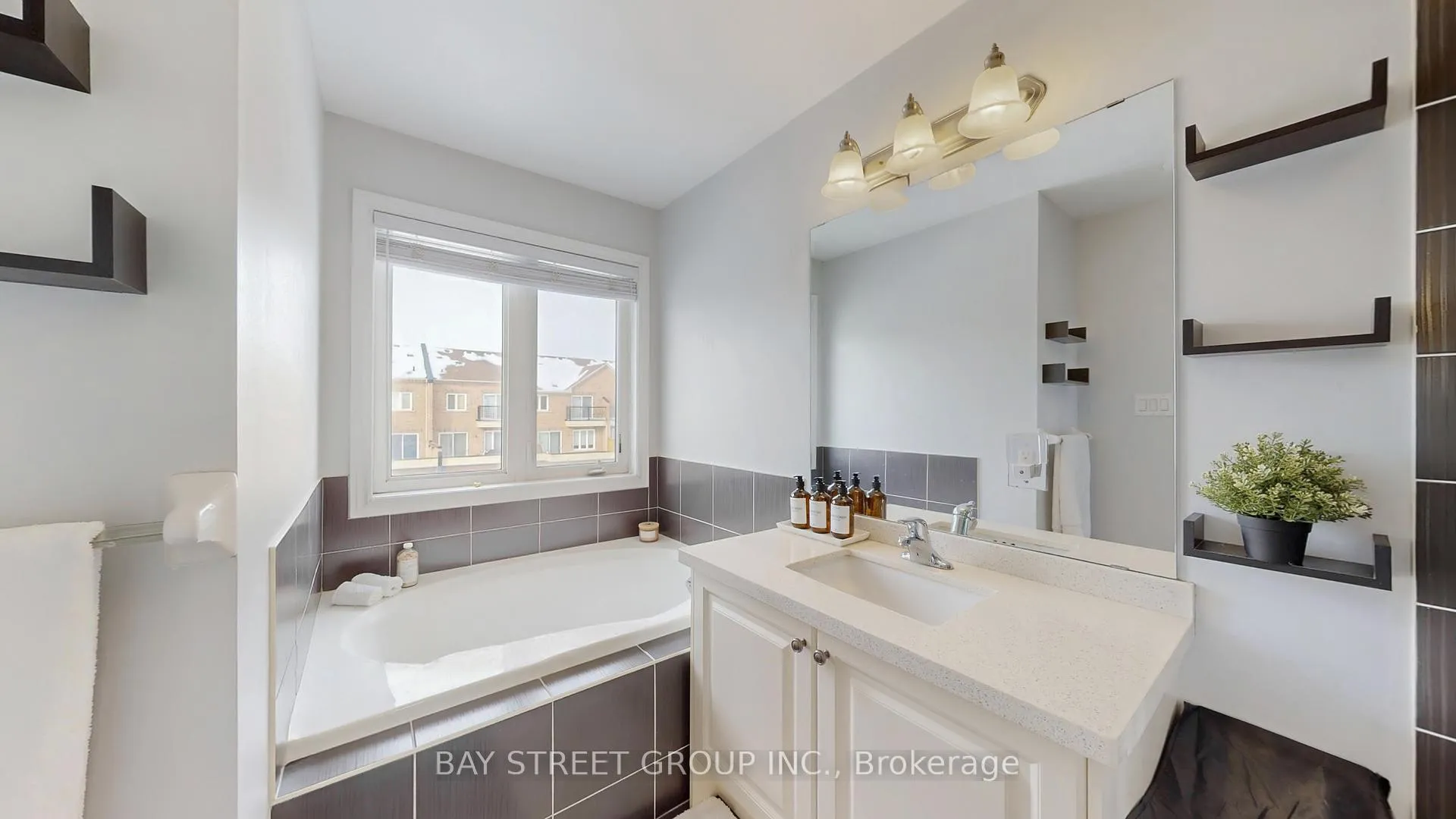 Photo 20 of 2914 Elgin Mills Road E, Markham, Victoria Square — HOMEH