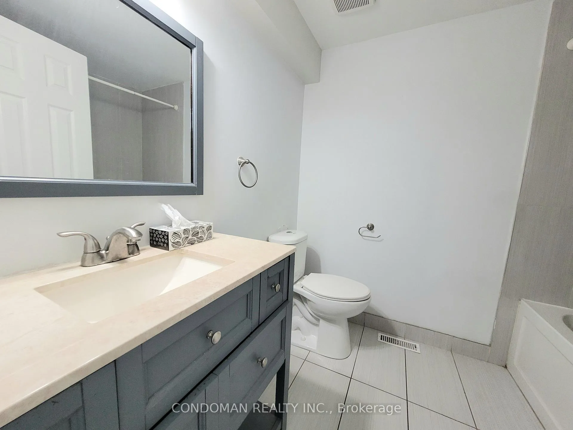 Photo 12 of Unit 49, 477 Dean Avenue, Oshawa, Central — HOMEH