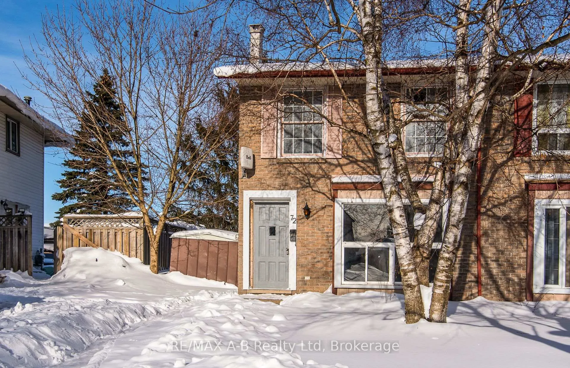 Photo 2 of 72 Crehan Crescent, Stratford — HOMEH