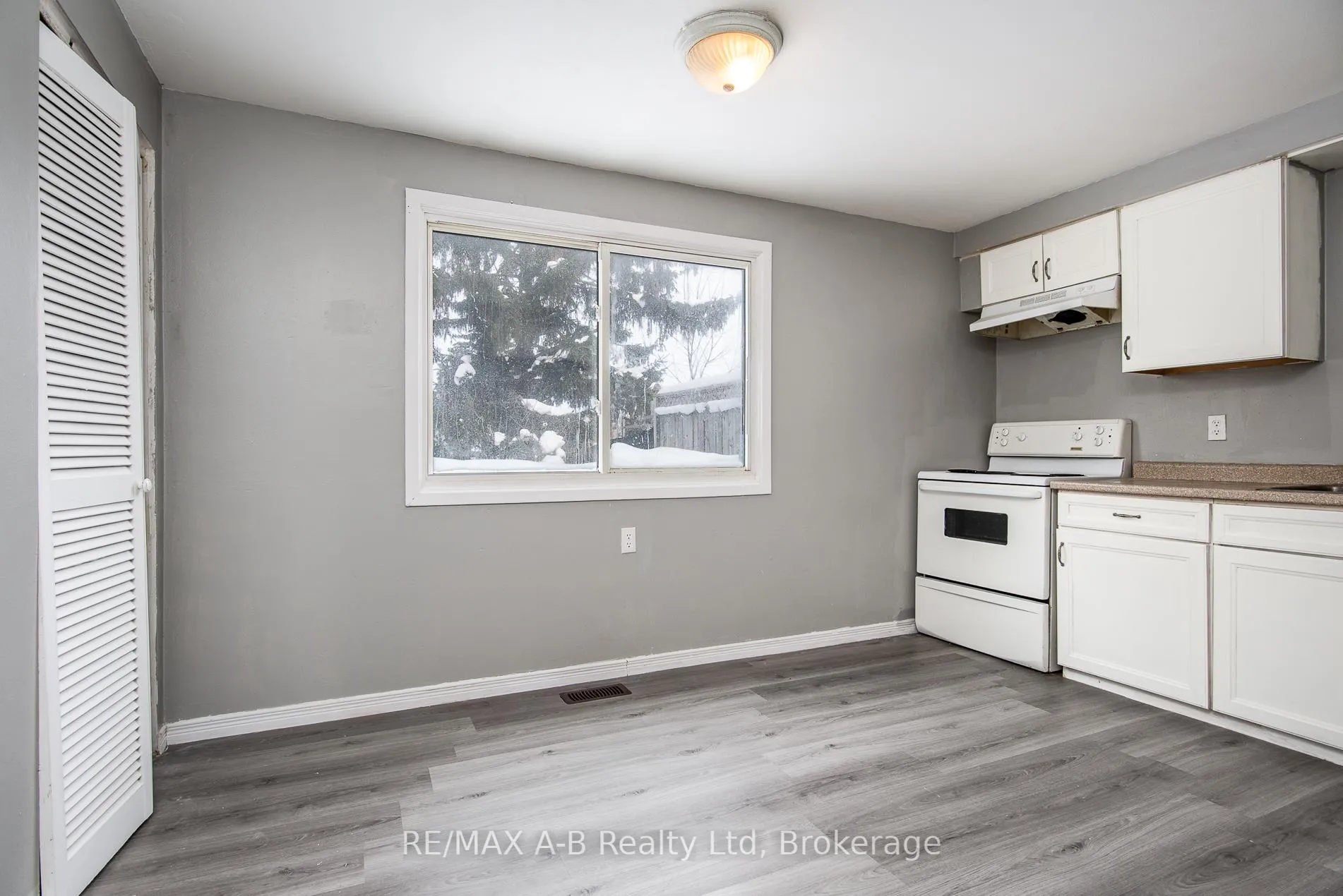 Photo 17 of 72 Crehan Crescent, Stratford — HOMEH