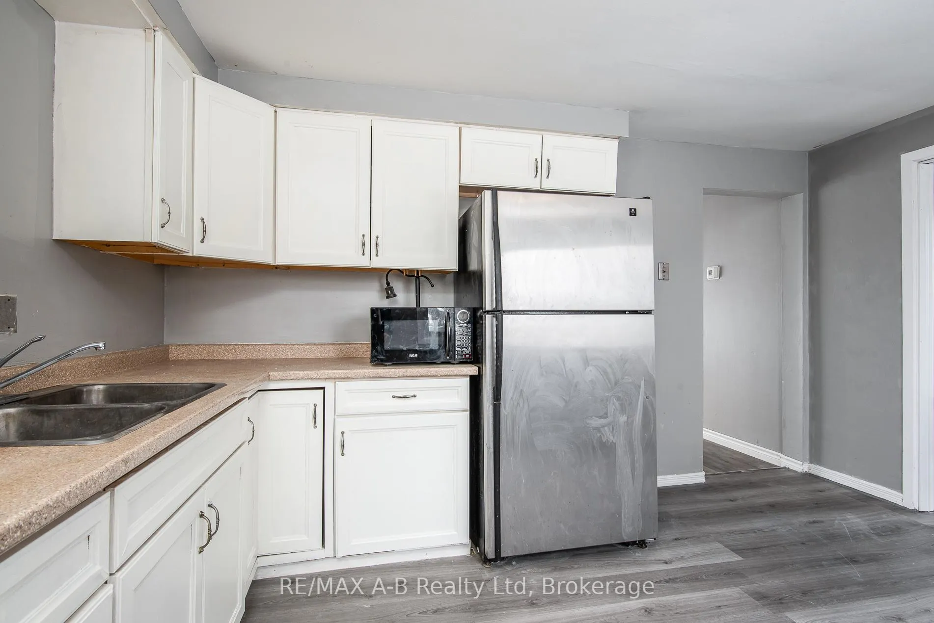 Photo 21 of 72 Crehan Crescent, Stratford — HOMEH
