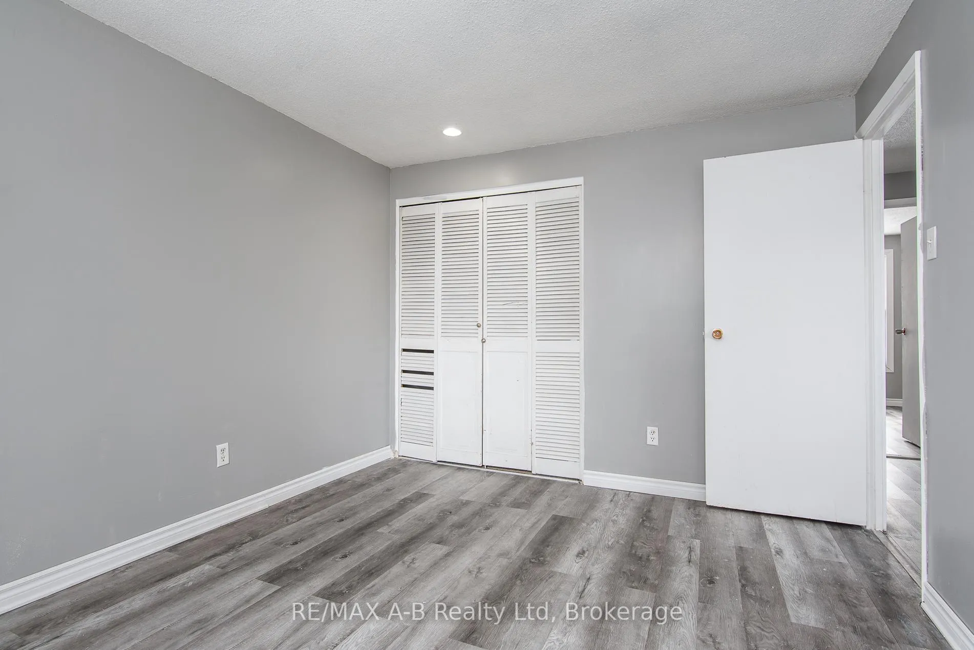 Photo 24 of 72 Crehan Crescent, Stratford — HOMEH