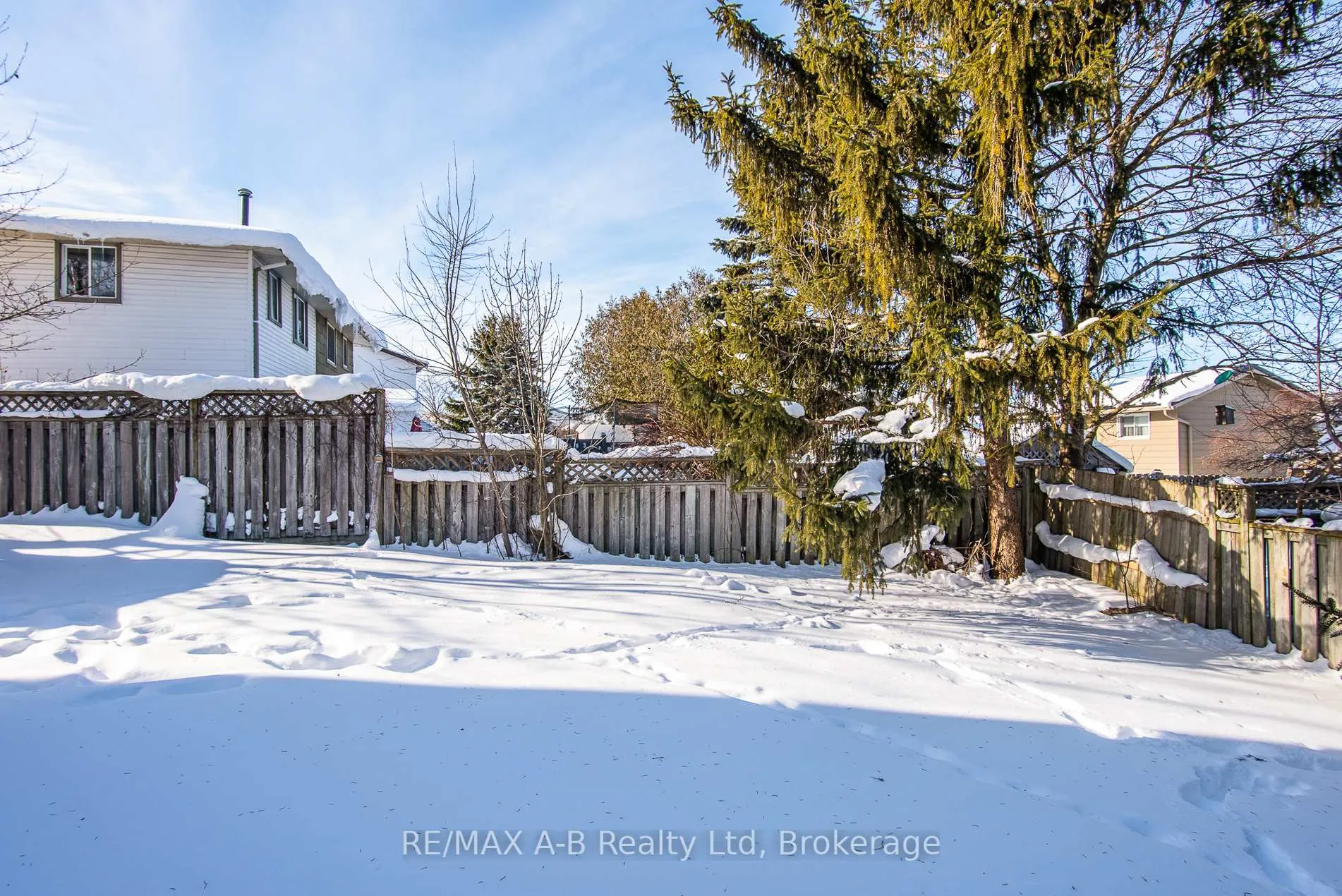 Photo 38 of 72 Crehan Crescent, Stratford — HOMEH