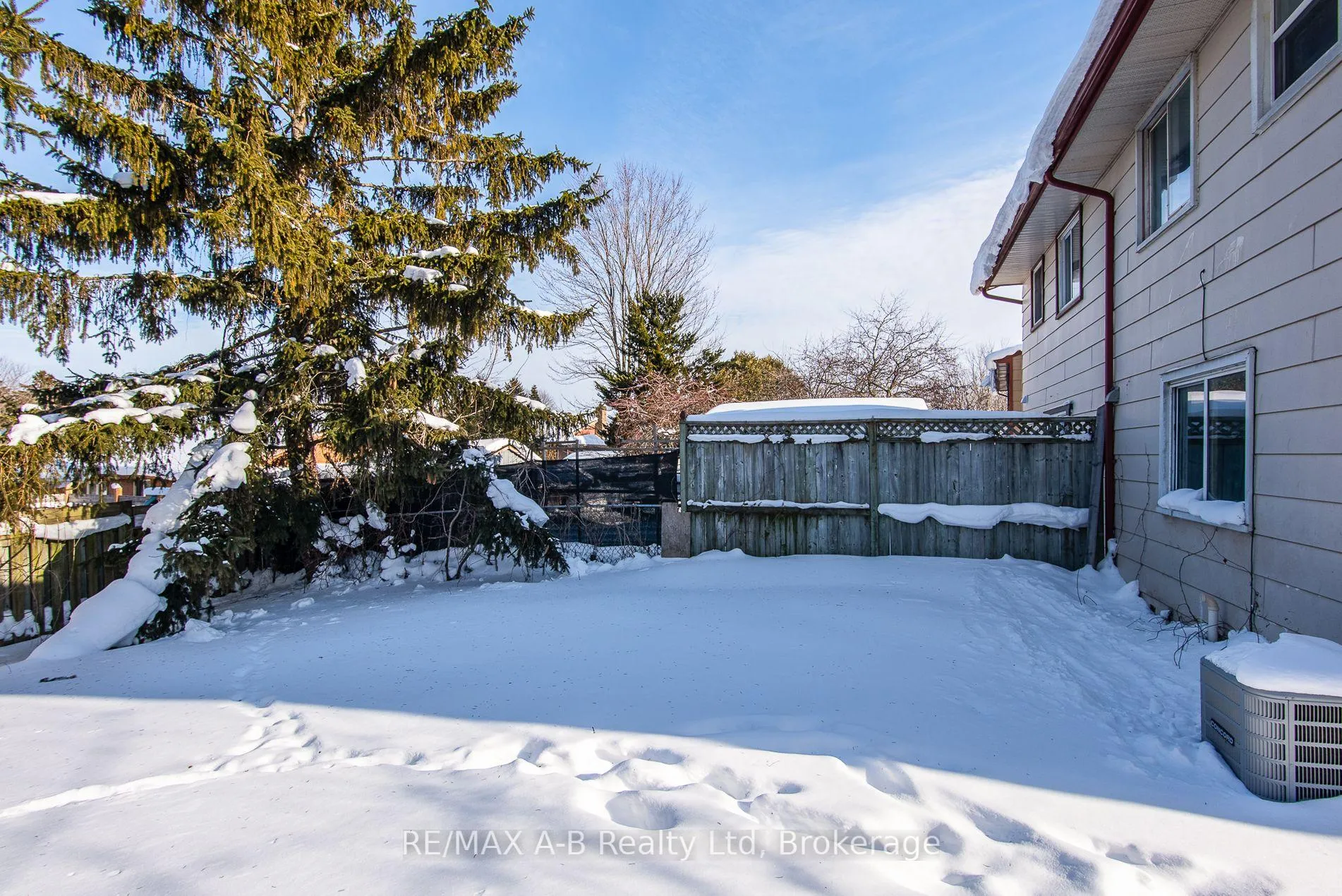 Photo 39 of 72 Crehan Crescent, Stratford — HOMEH