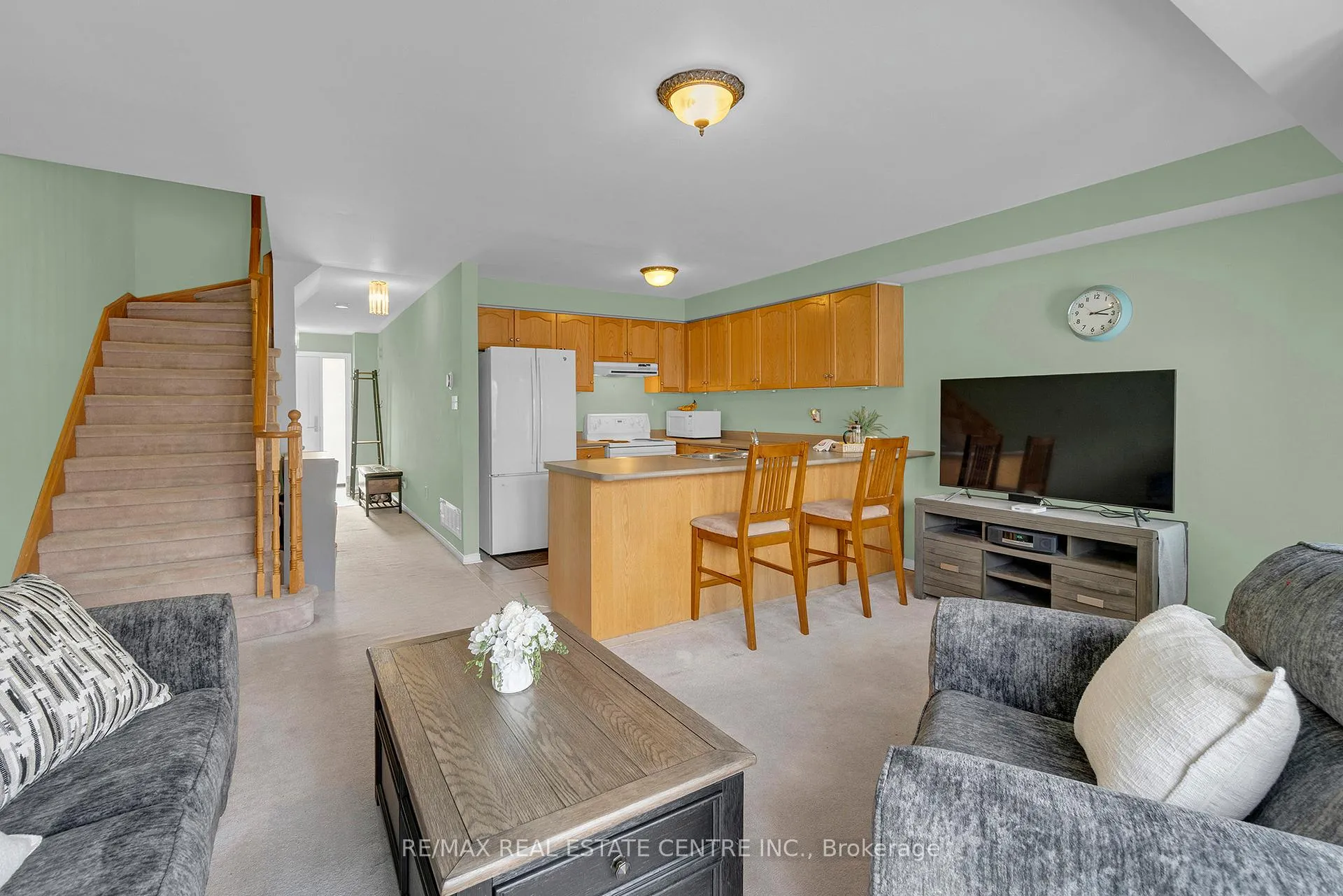 Photo 7 of 5 Harding Street, Halton Hills, Georgetown — HOMEH