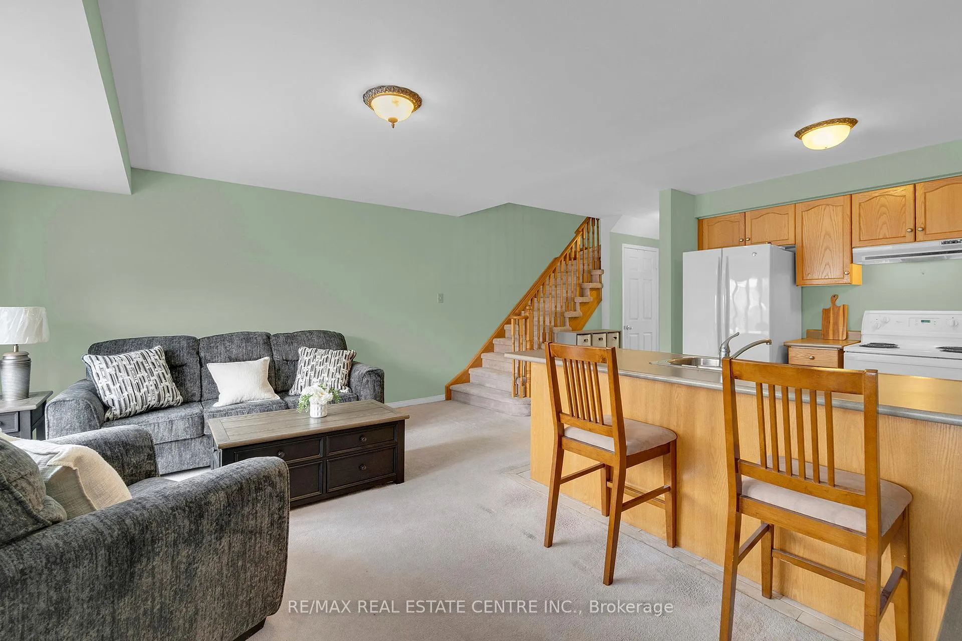 Photo 8 of 5 Harding Street, Halton Hills, Georgetown — HOMEH
