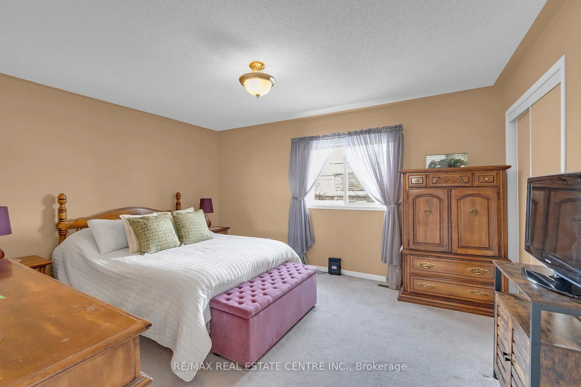 Photo 16 of 5 Harding Street, Halton Hills, Georgetown — HOMEH