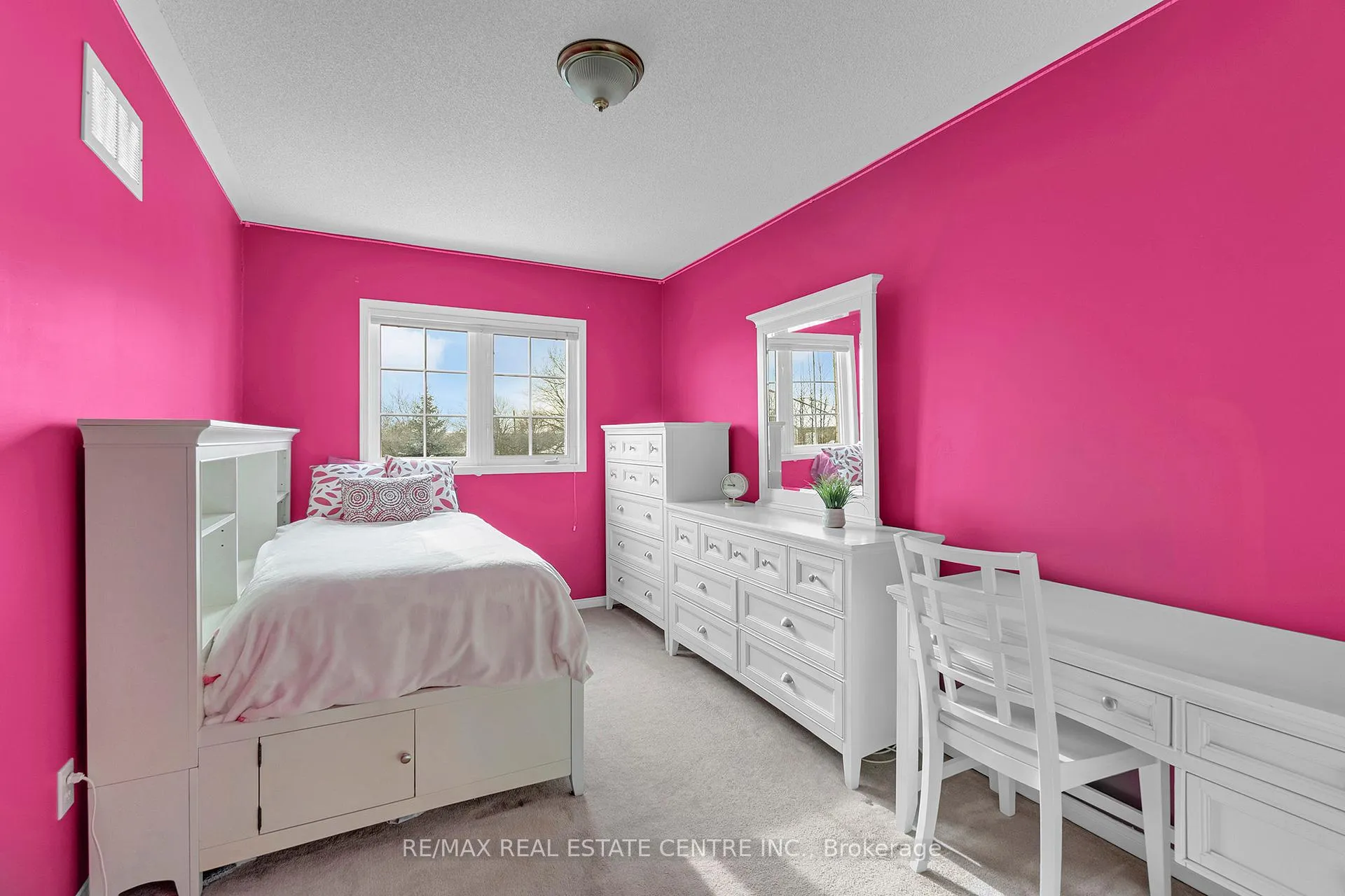 Photo 19 of 5 Harding Street, Halton Hills, Georgetown — HOMEH